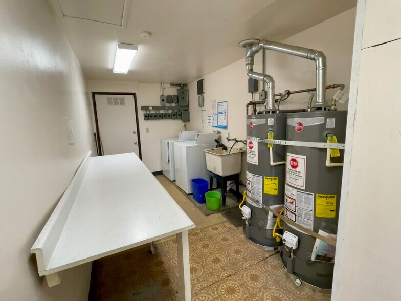 More Photos Of 4902 111th St SW, Lakewood Multifamily For Sale