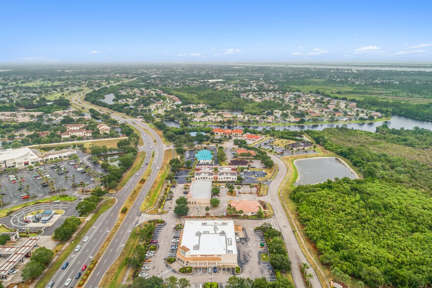 More Photos Of 5460-5466 Village Dr, Rockledge Unknown For Lease