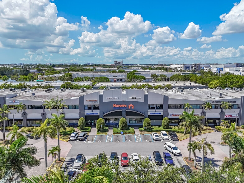 More Photos Of 11402 Doral Blvd, Miami Unknown For Lease