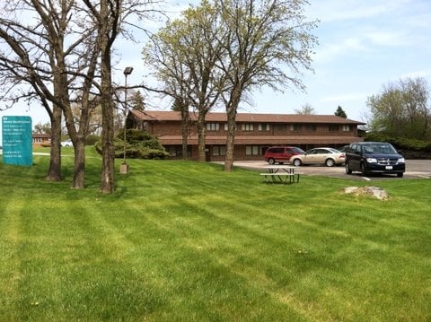 More Photos Of 3115 Lewis Ave, Zion Office For Lease