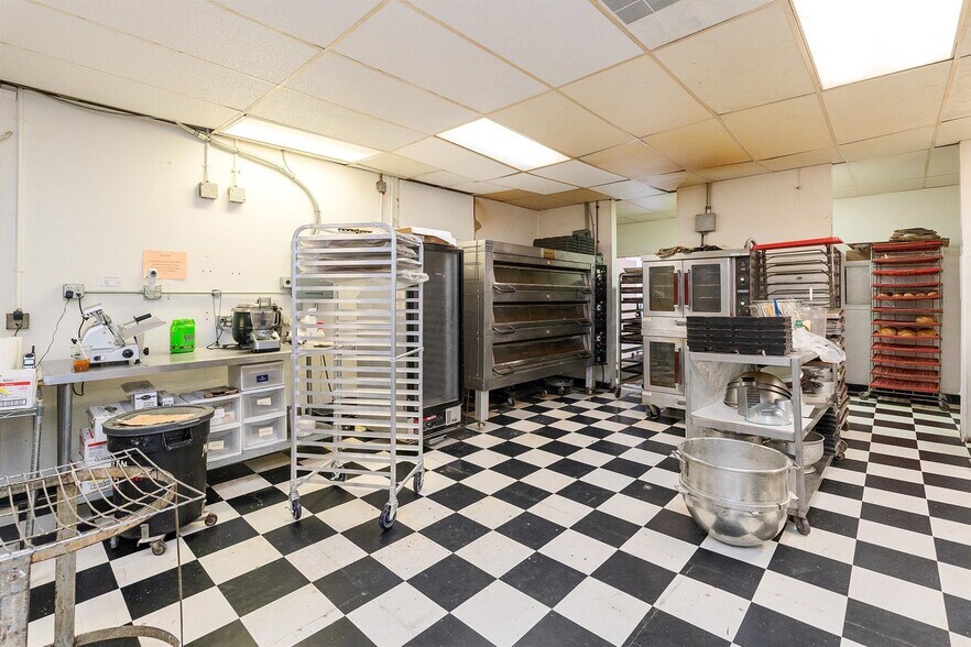 More Photos Of 100 W German St, Shepherdstown Storefront Retail Residential For Sale