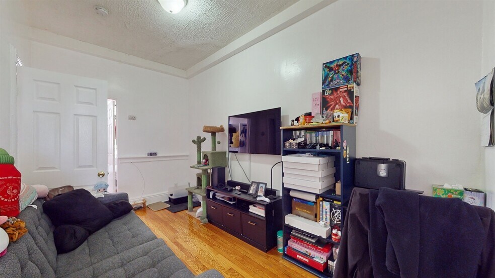 More Photos Of 603 11th St, Union City Apartments For Sale