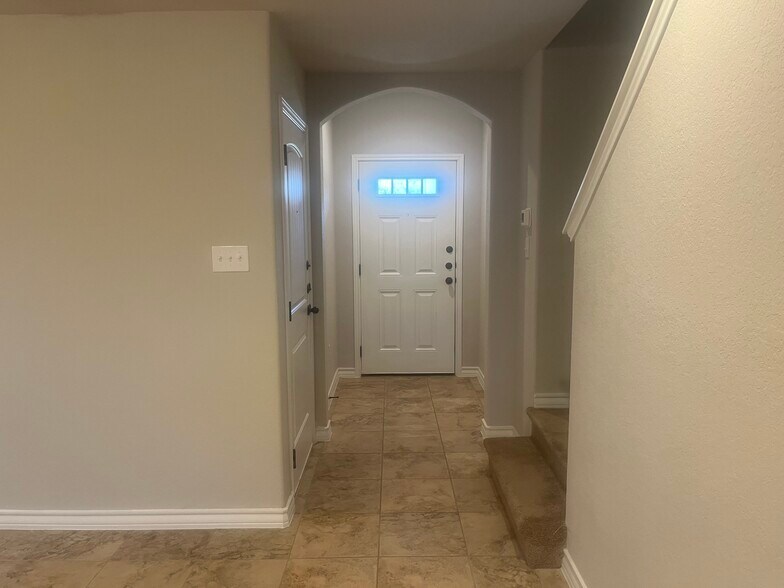 More Photos Of 6303 Luglio Ln, San Antonio Multifamily For Sale