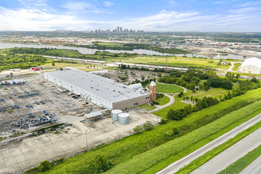 More Photos Of 3501 Jourdan Rd, New Orleans Distribution For Lease