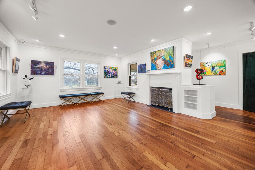 More Photos Of 505 Main, Blanco Office Residential For Sale