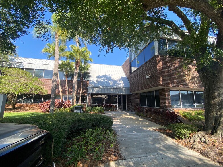 More Photos Of 10006 N Dale Mabry Hwy, Tampa Office For Lease