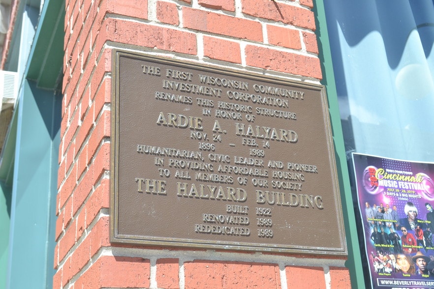 More Photos Of 2201-2209 N Dr. Martin Luther King Jr Dr, Milwaukee Loft Creative Space For Lease