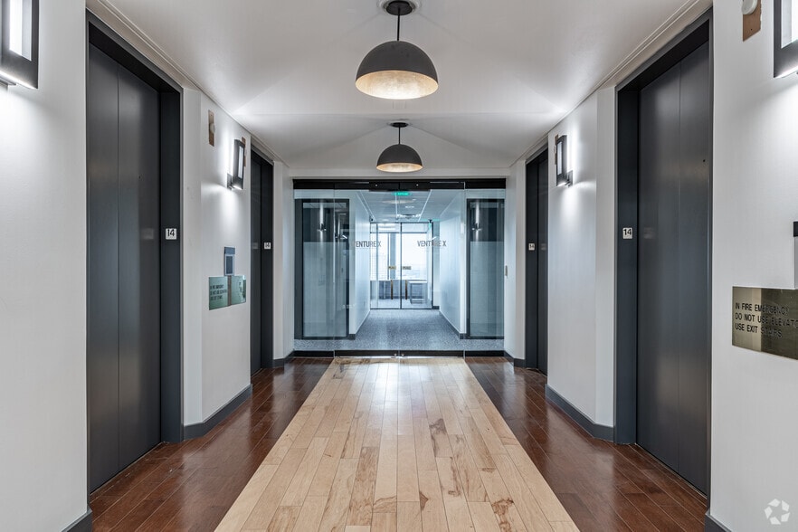 More Photos Of 7550 W Interstate 10, San Antonio Coworking Space