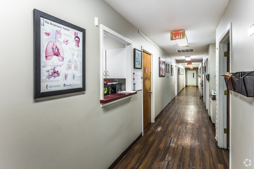 More Photos Of 3530 Hickory Hill Rd, Memphis Medical For Sale