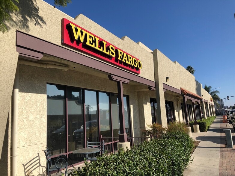 More Photos Of 601-631 E San Ysidro Blvd, San Ysidro Unknown For Lease