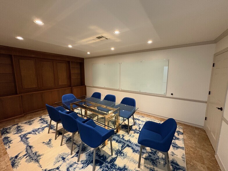 More Photos Of 1715 S Baltimore Ave, Tulsa Office For Lease