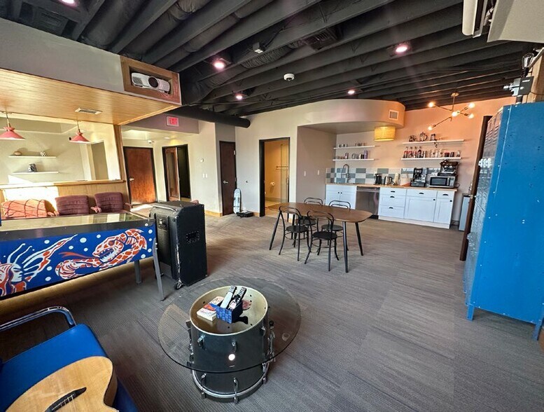 More Photos Of 4727 N 12th St, Phoenix Office For Sale