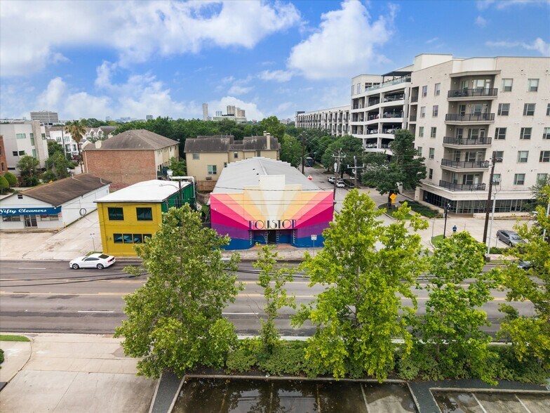 More Photos Of 5913 Washington Ave, Houston Office Residential For Sale