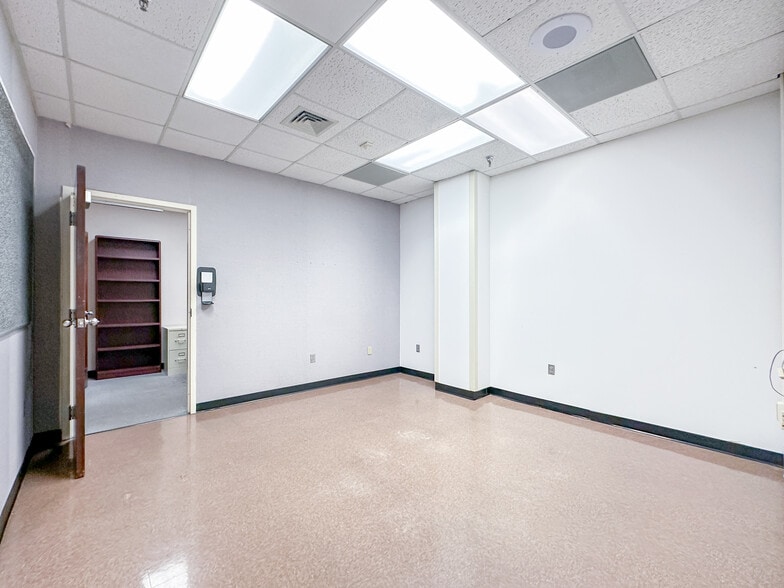 More Photos Of 2400 N Courtenay Pkwy, Merritt Island Medical For Sale