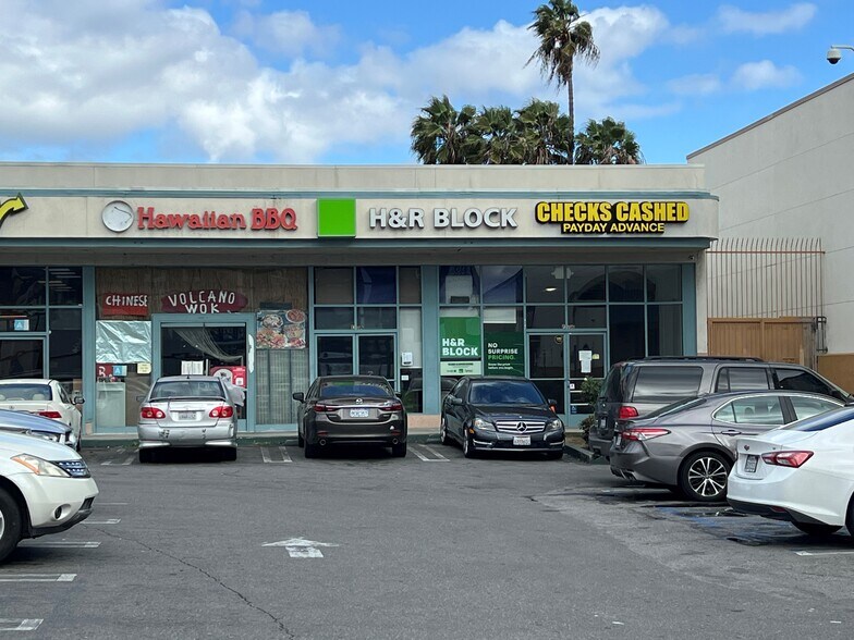 More Photos Of 7040 W Sunset Blvd, Los Angeles Storefront For Lease