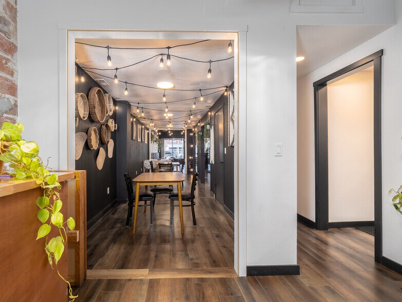 More Photos Of 503 E 1st St, Newberg Storefront For Sale