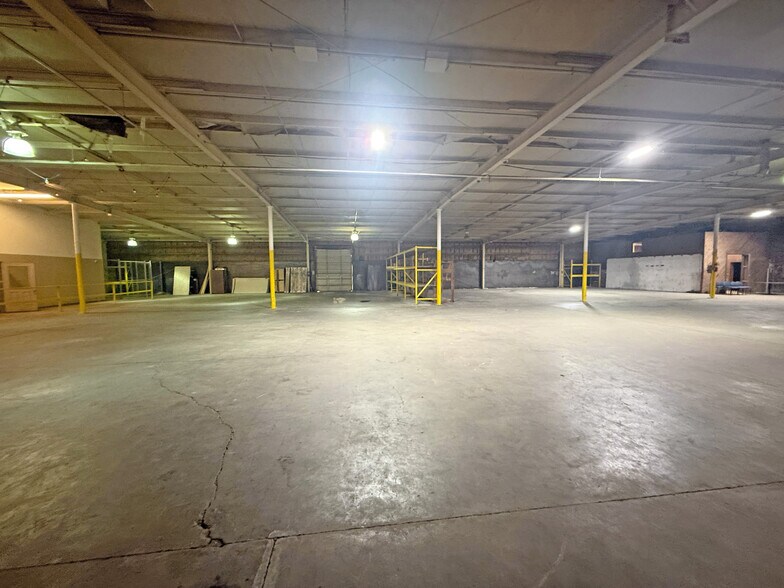 More Photos Of 1627 Columbia College Dr, Columbia Warehouse For Sale