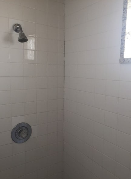 More Photos Of 12433 66th St N, Largo Storefront Retail Office For Sale