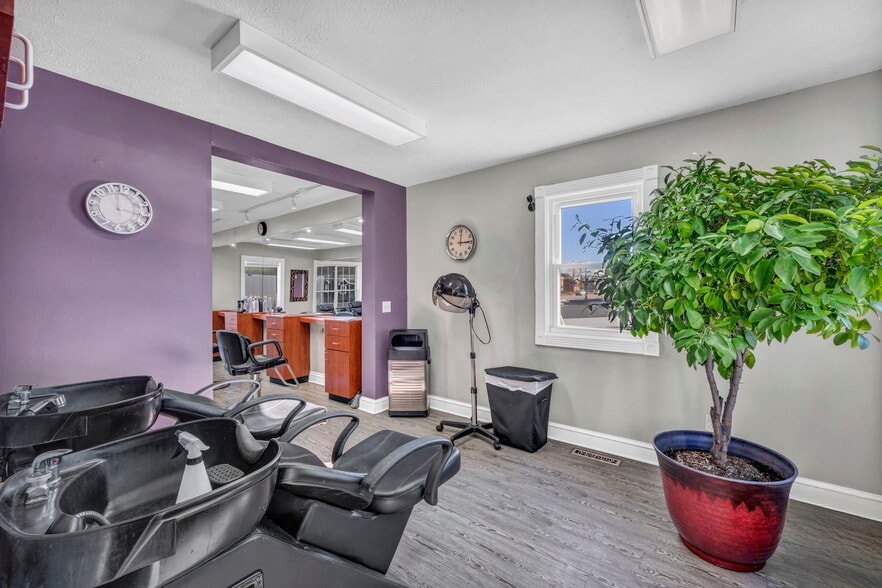 More Photos Of 7362 Center St, Mentor Freestanding For Sale