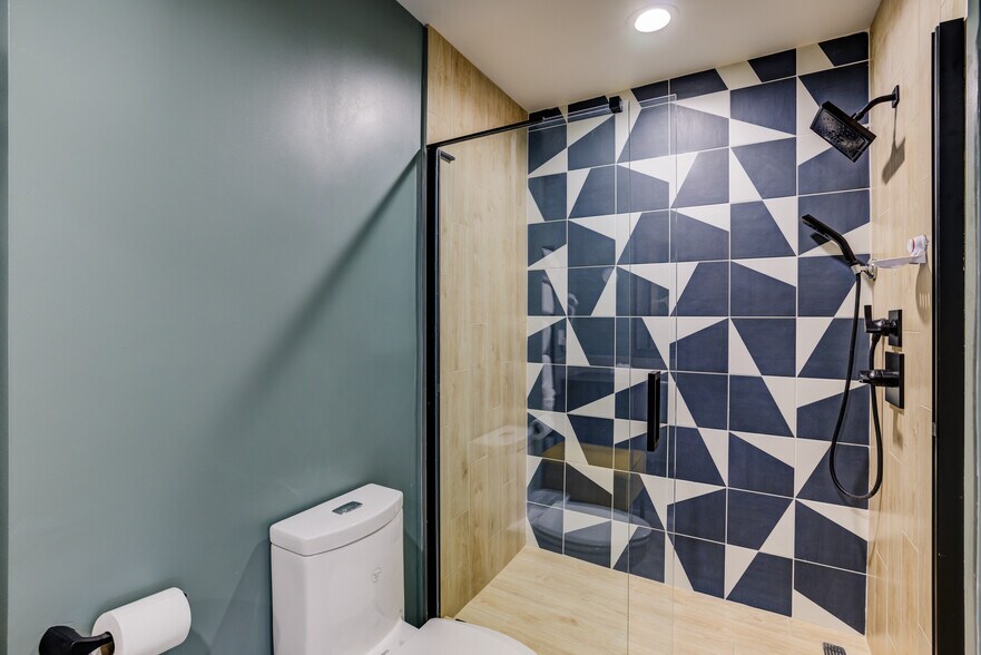 More Photos Of 2930 El Camino Real, Santa Clara Hotel For Sale