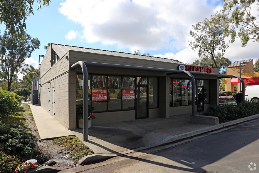 More Photos Of 9821 Carroll Canyon Rd, San Diego Freestanding For Lease