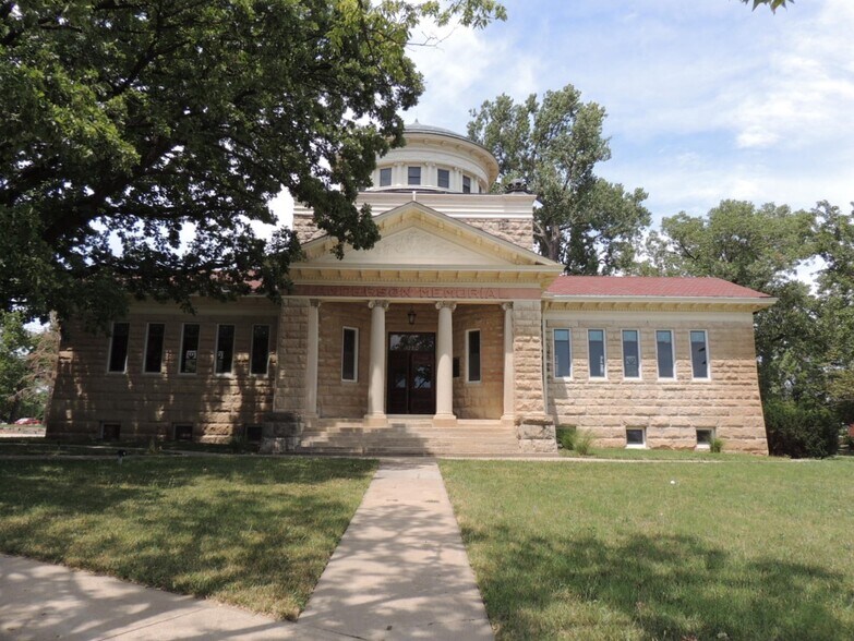Primary Photo Of 1220 C of E Dr, Emporia Public Library For Sale