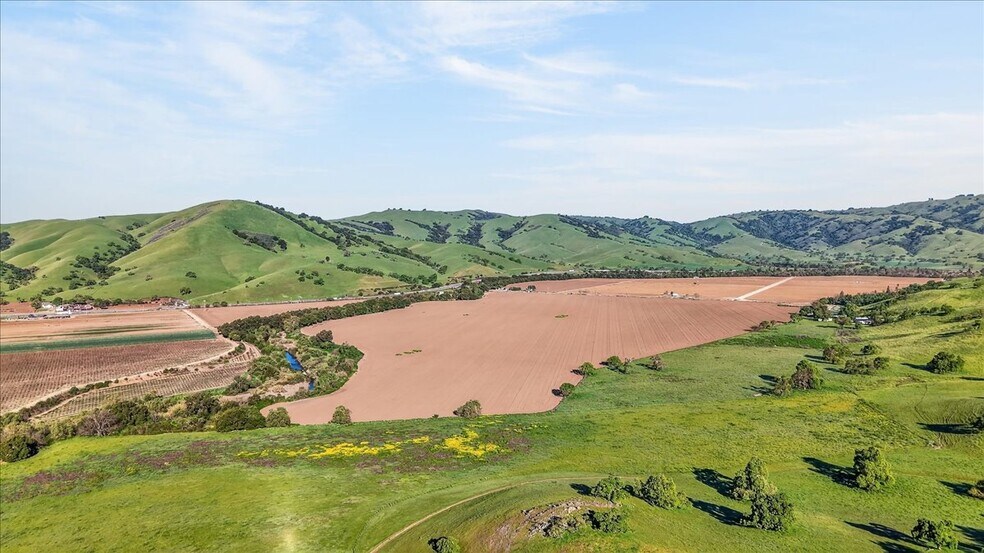 More Photos Of 0 Walnut Ave, Hollister Land For Sale