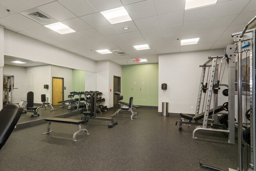 More Photos Of 1 Market St, Camden Apartments For Lease