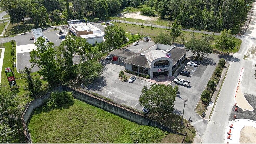 More Photos Of 2510 SE Maricamp Rd, Ocala Bank For Sale