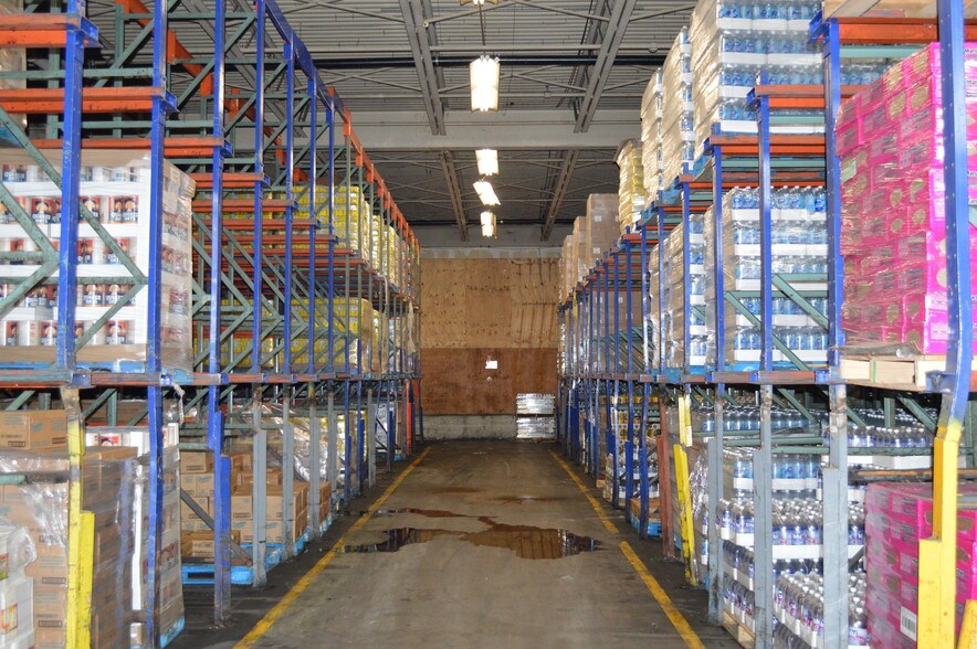 More Photos Of 47-05 Metropolitan Ave, Ridgewood Warehouse For Lease