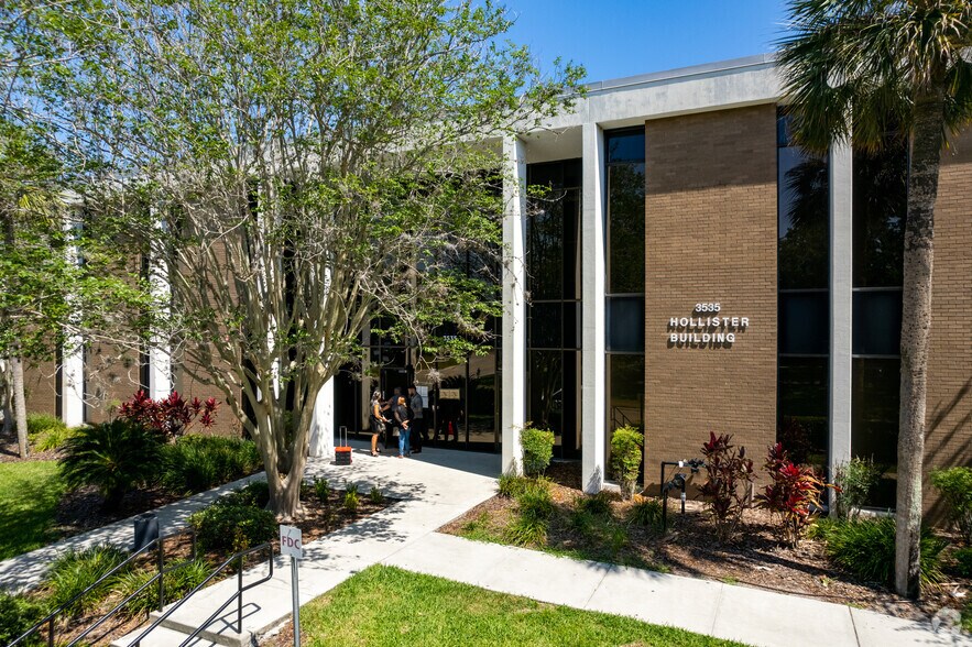 More Photos Of 3191 Maguire Blvd, Orlando Unknown For Lease