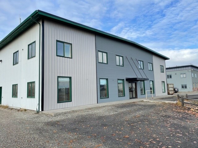 More Photos Of 3408 International St, Fairbanks Warehouse For Lease