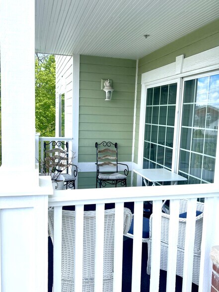 More Photos Of 219 White St, Frankfort Office Residential For Sale