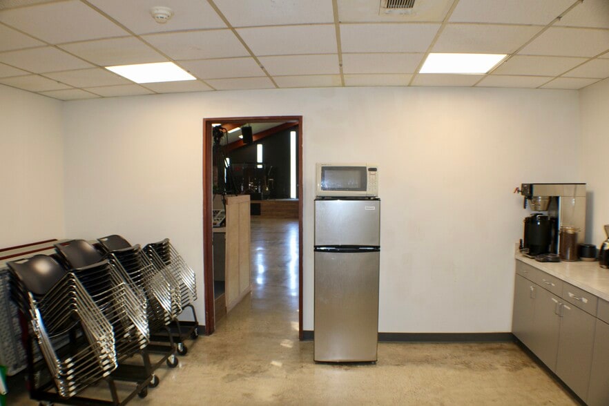 More Photos Of 4265 E Lucas Dr, Beaumont Religious Facility For Sale