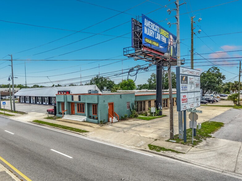 More Photos Of 180 S County Road 427, Longwood General Retail For Lease