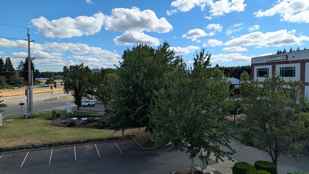 More Photos Of 20055 SW Pacific Hwy, Sherwood Office For Lease