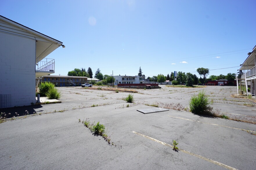 More Photos Of 403 W University Way, Ellensburg Hotel For Sale