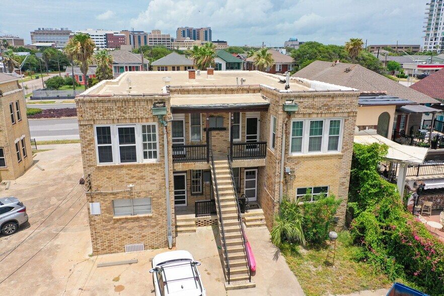More Photos Of 717 Broadway St, Galveston Apartments For Sale