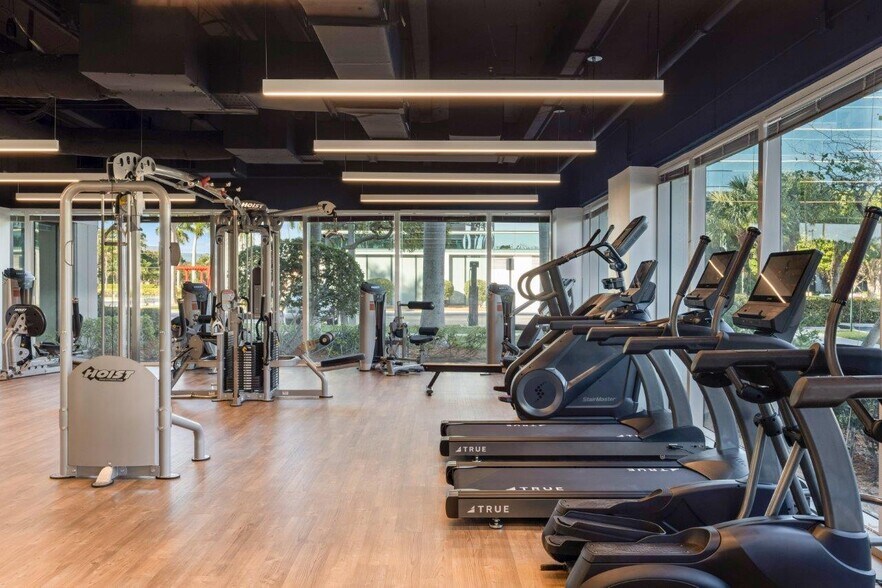 More Photos Of 500 W Cypress Creek Rd, Fort Lauderdale Unknown For Lease