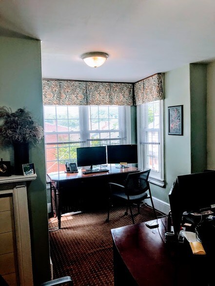 More Photos Of 203 W Chestnut St, West Chester Office For Lease