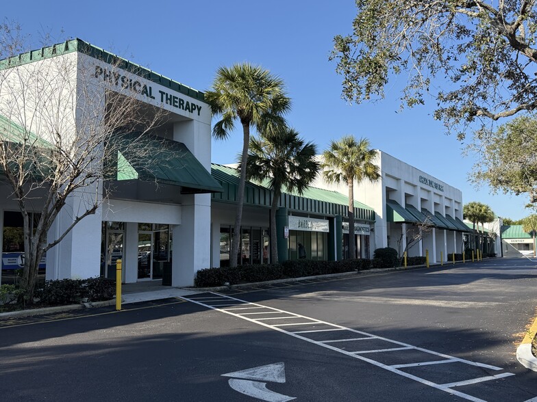 More Photos Of 10000-10160 W Oakland Park Blvd, Sunrise Unknown For Lease