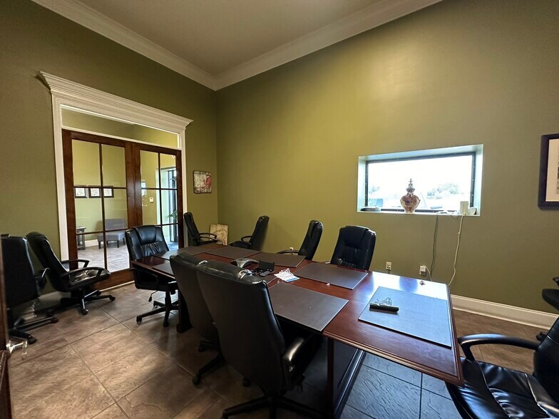 More Photos Of 101 S Bernard Rd, Broussard Industrial For Sale