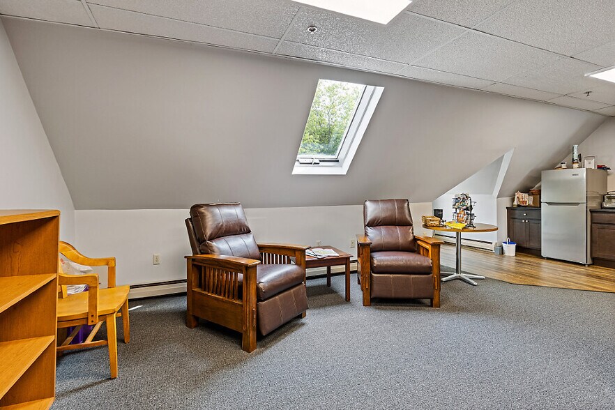 More Photos Of 323 State St, Augusta Office Residential For Sale