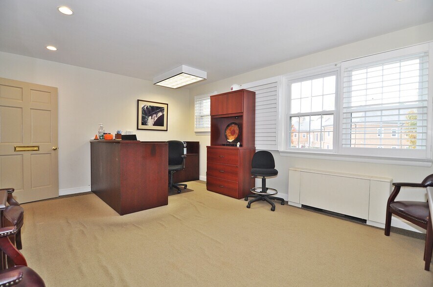 More Photos Of 210 Little Falls St, Falls Church Office For Sale