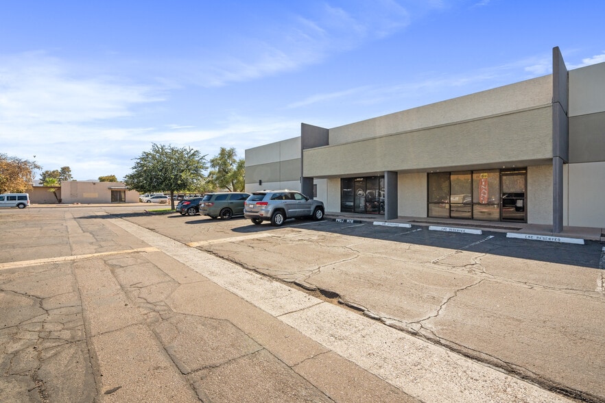 More Photos Of 2346 E University Dr, Phoenix Warehouse For Sale