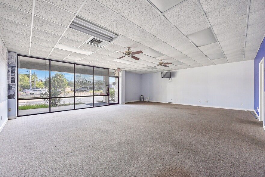 More Photos Of 5001 Broadway St, Pearland Office For Lease