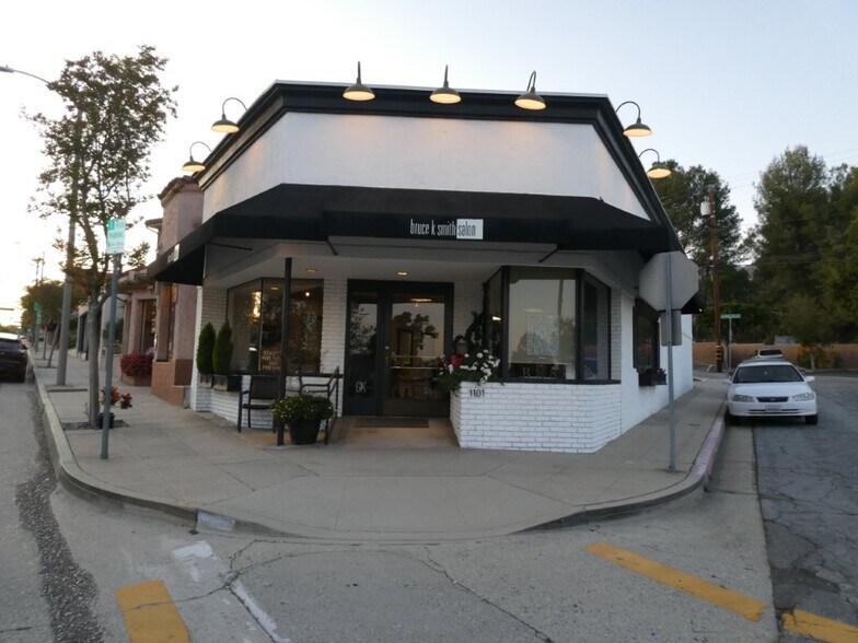 More Photos Of 1101 Foothill Blvd, La Cañada Flintridge Storefront For Lease