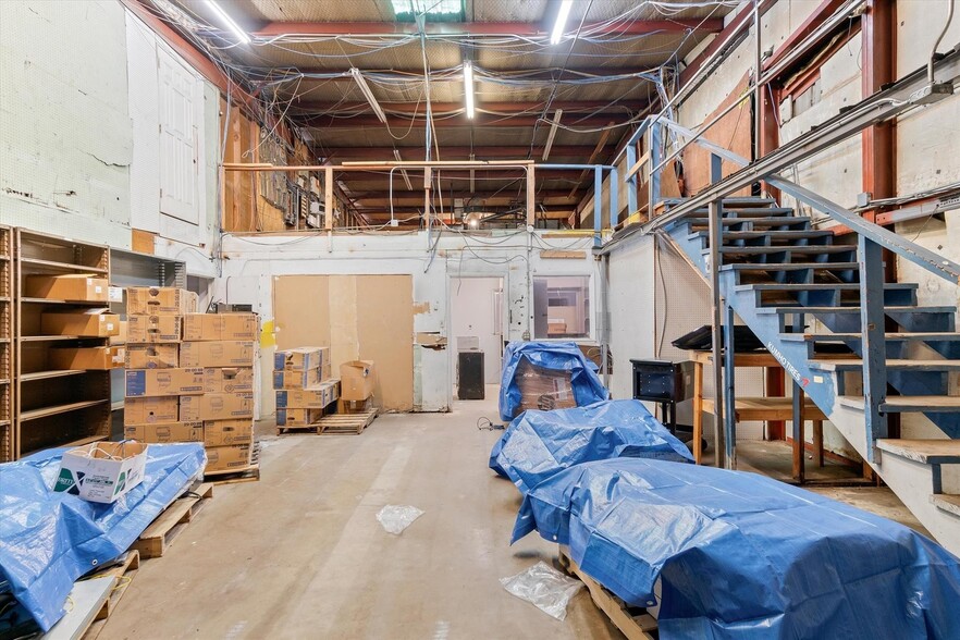 More Photos Of 1608 W Moore Ave, Terrell Auto Dealership For Sale