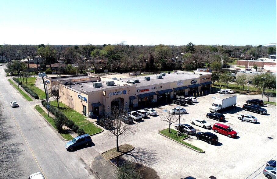 More Photos Of 3636 Old Spanish Trl, Houston Storefront For Sale