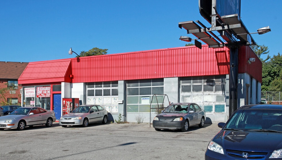 Primary Photo Of 4690 Kingston Rd, Toronto Auto Repair For Sale
